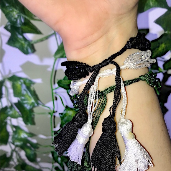 BRAND NEW - Tassel Beaded Bracelets - Picture 6 of 7
